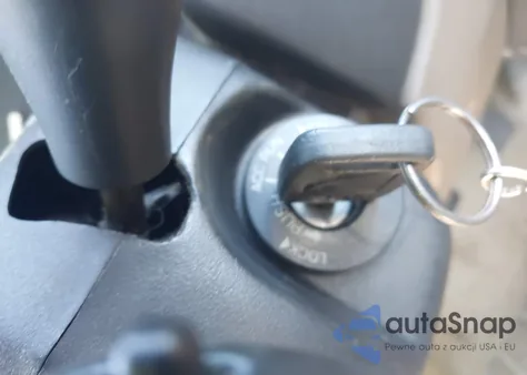 1997 Saturn Sl Sl2 из США, поврежденный, VIN 1G8ZK5277VZ239597